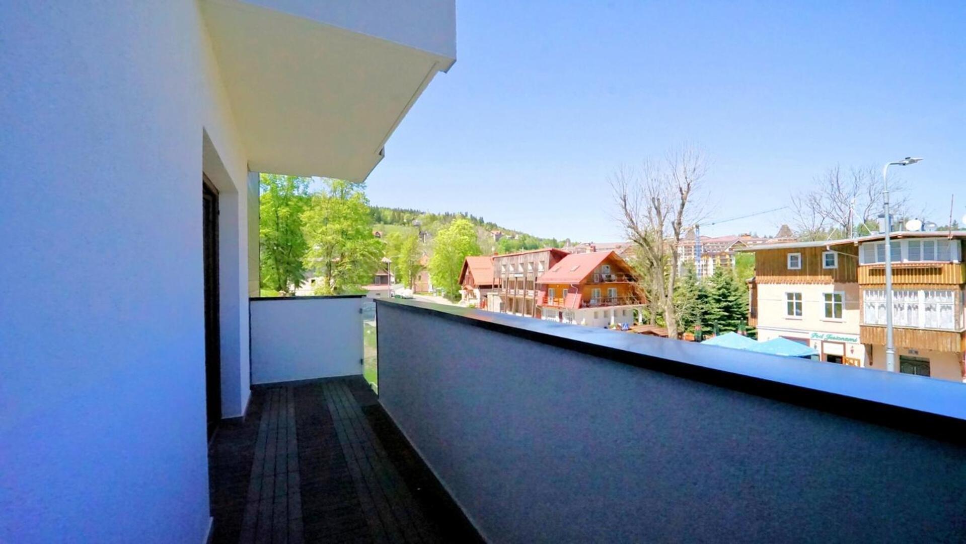 Z Tarasem Karkonoska - Apartamentuj Apartament *